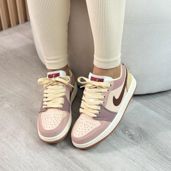 Nike air jordan low og - Image 3