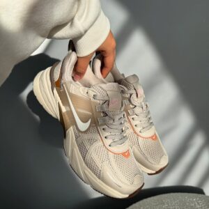 Nike v2k run