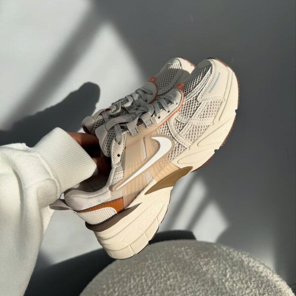 Nike v2k run - Image 2