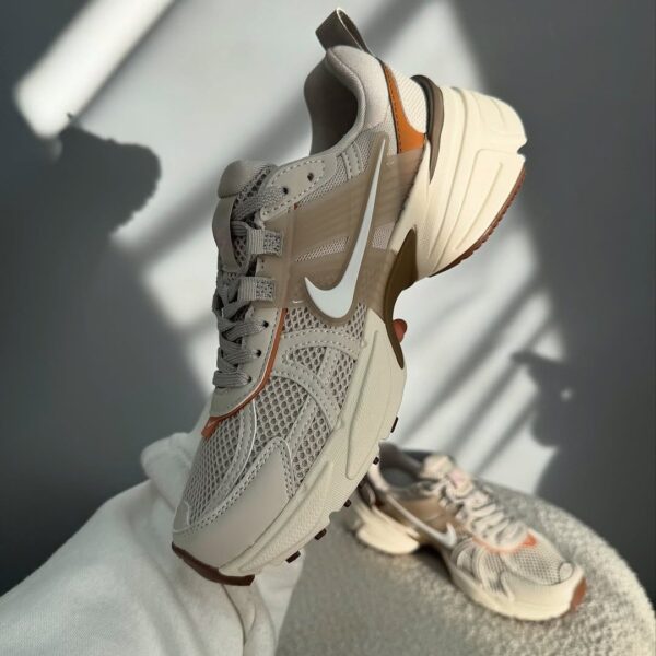 Nike v2k run - Image 4