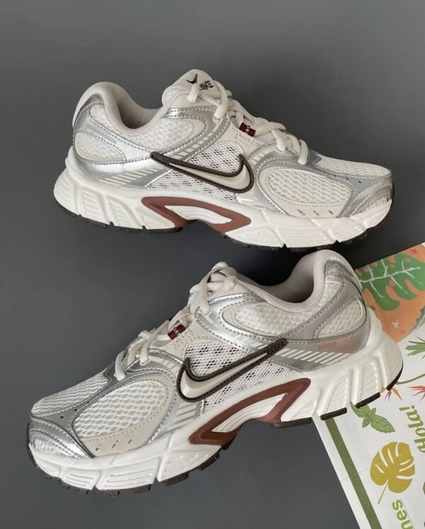 NIKE V5 RNR - Image 2