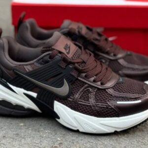 Nike v2k run brown